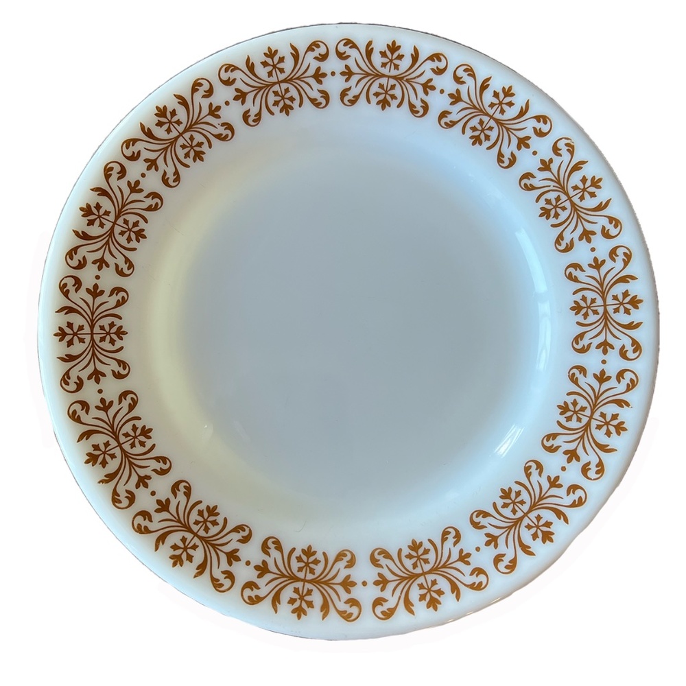 Vintage Pyrex "Copper Filigree" Dinner Plate